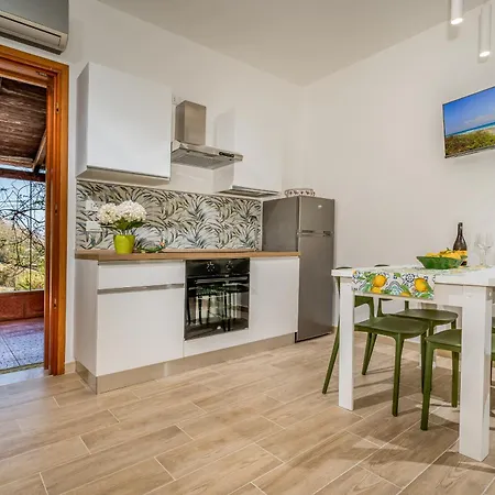 Casa Vinz * סקופלו